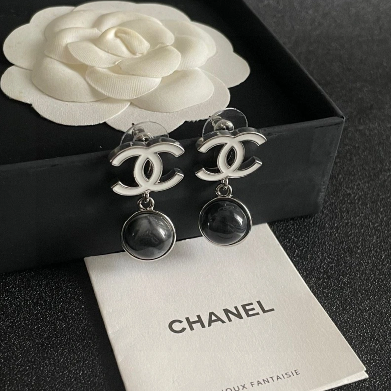 Classic Chxnxl Earrings 285943