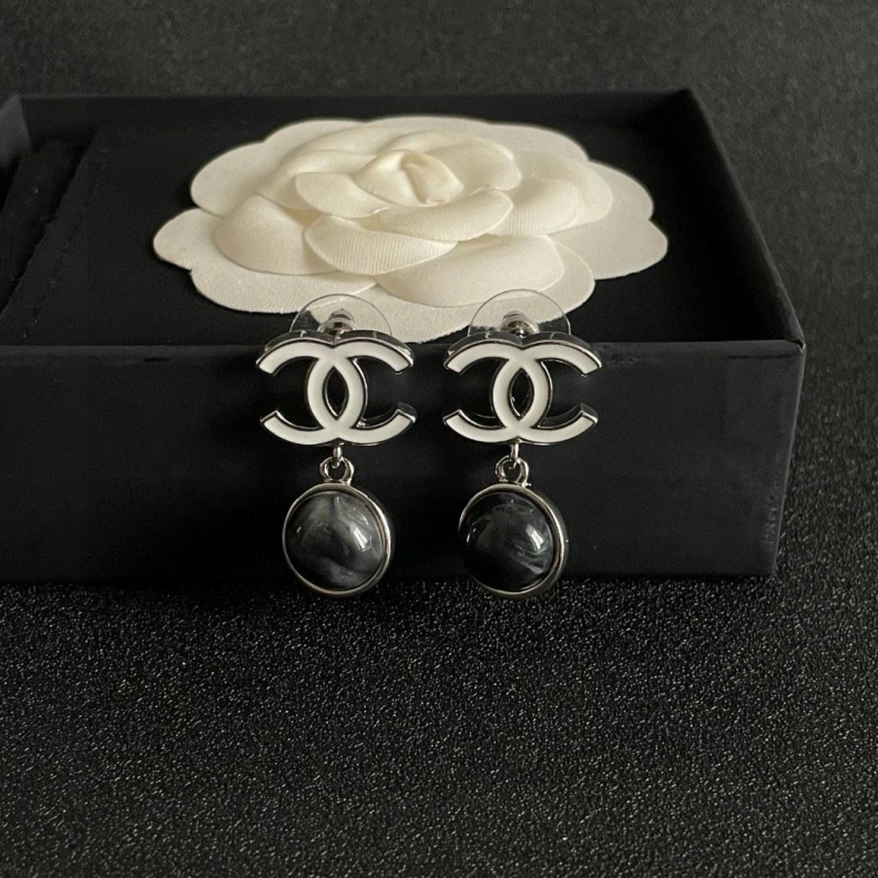 Classic Chxnxl Earrings 285943