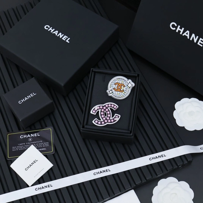 Fashionable Chxnxl Brooches 286371