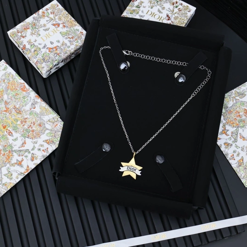 Christian Dxxr Necklaces AllSeason 294088