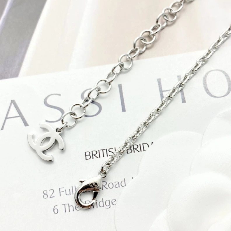 Breathable Chxnxl Necklaces 285388