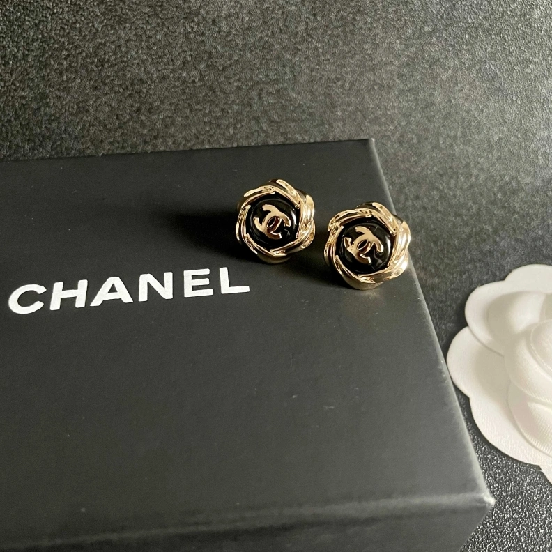 Breathable Chxnxl Earrings 285921