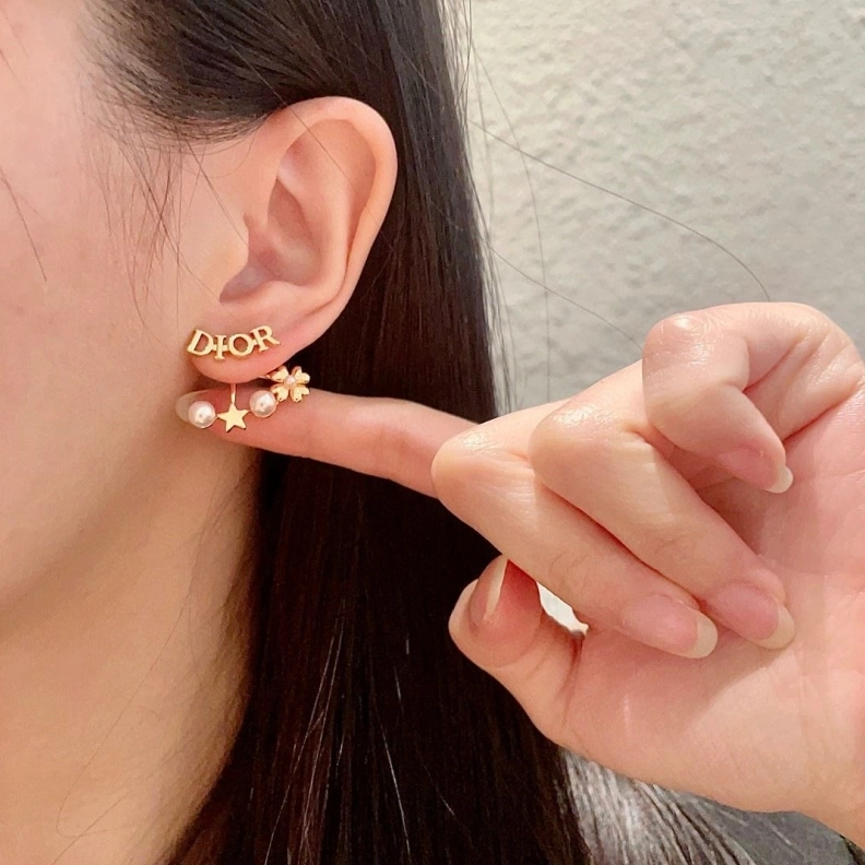 EyeCatching Christian Dxxr Earrings 294210