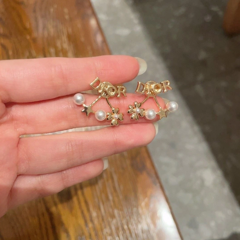 EyeCatching Christian Dxxr Earrings 294210