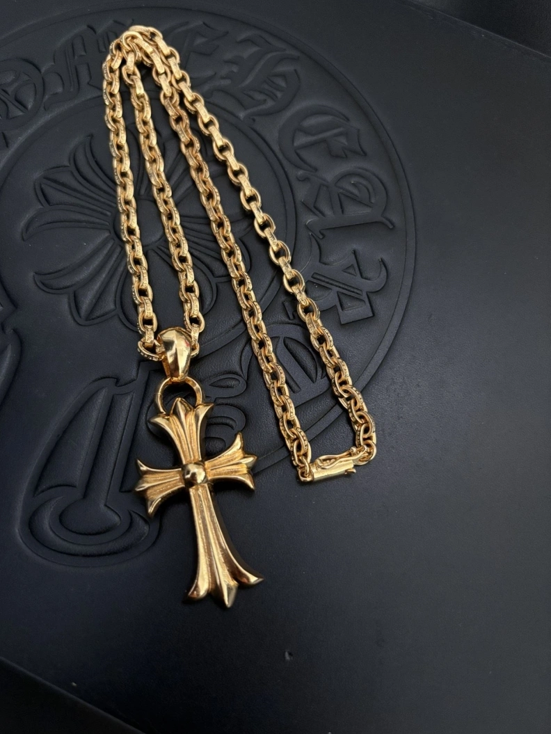 Stylish Chrxmx Hxxrts Necklaces 296896