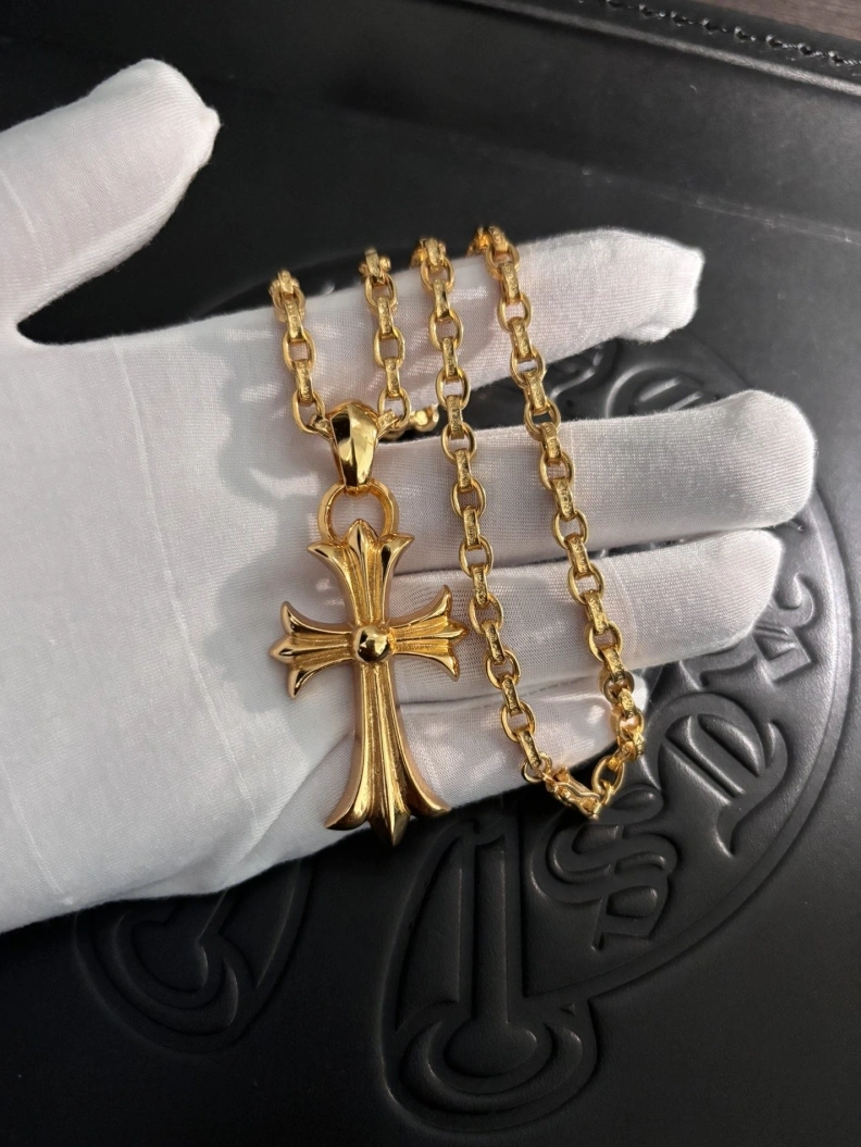 Stylish Chrxmx Hxxrts Necklaces 296896