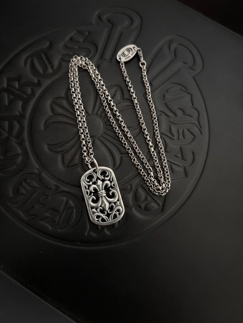 SportInspired Chrxmx Hxxrts Necklaces 296888
