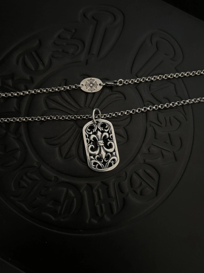 SportInspired Chrxmx Hxxrts Necklaces 296888