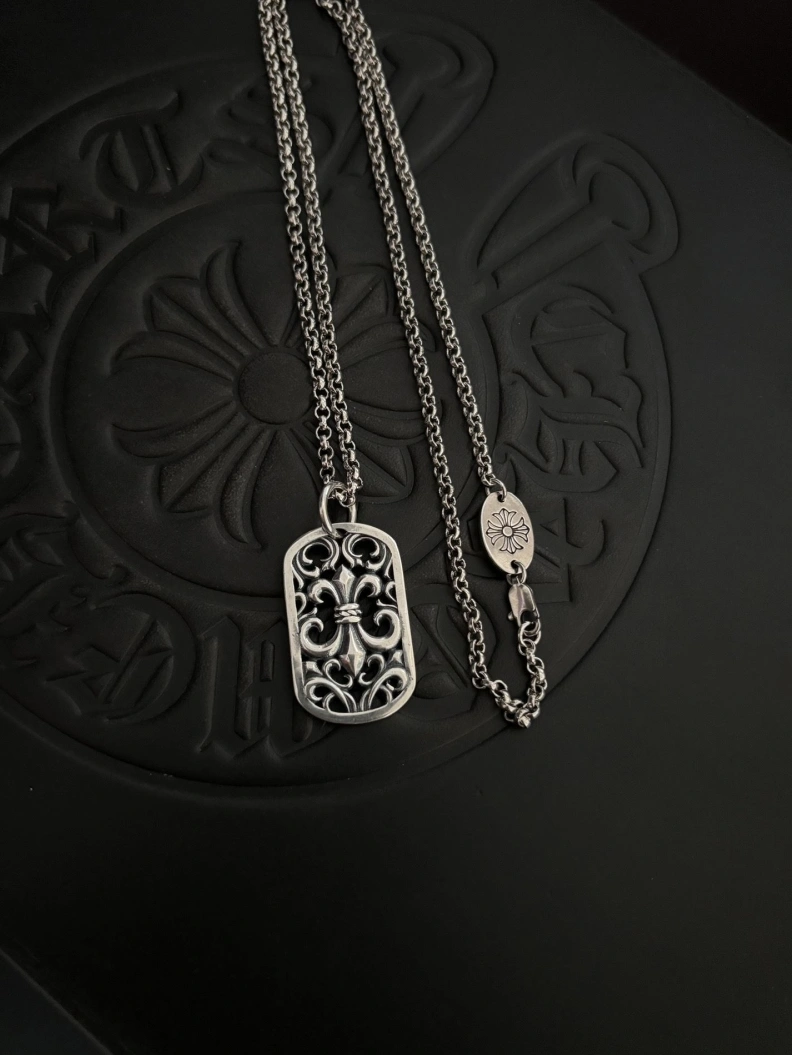 SportInspired Chrxmx Hxxrts Necklaces 296888