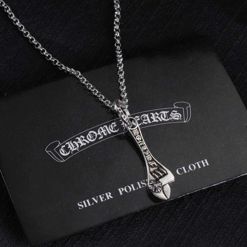 UrbanStyle Chrxmx Hxxrts Necklaces 296881
