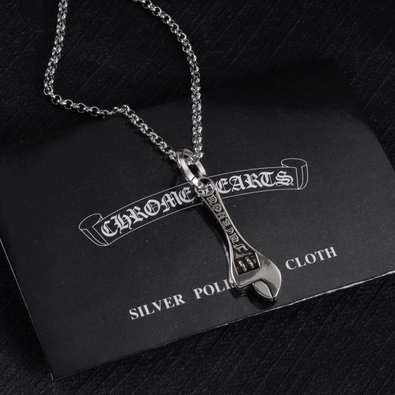 UrbanStyle Chrxmx Hxxrts Necklaces 296881