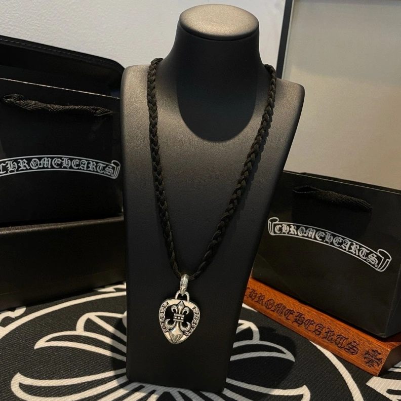 Chrxmx Hxxrts Necklaces Classic 296874