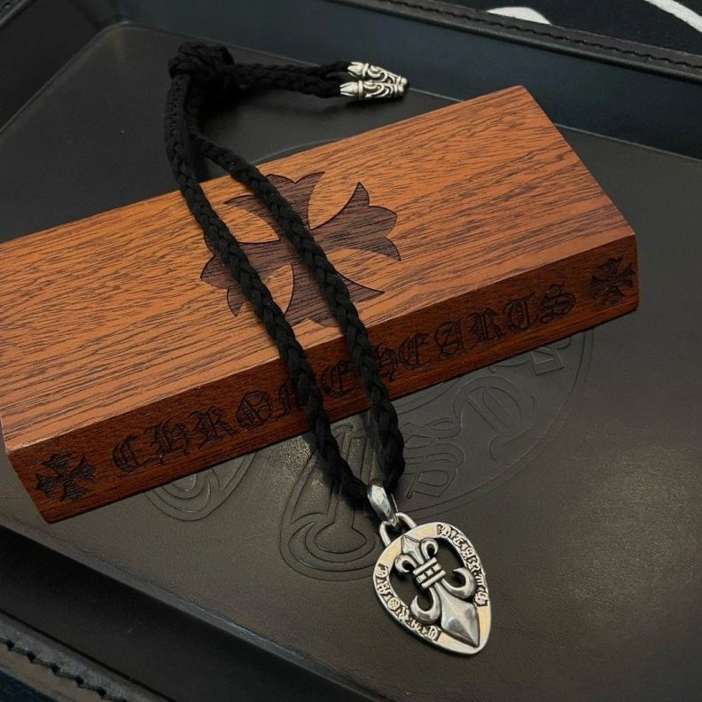 Chrxmx Hxxrts Necklaces Classic 296874