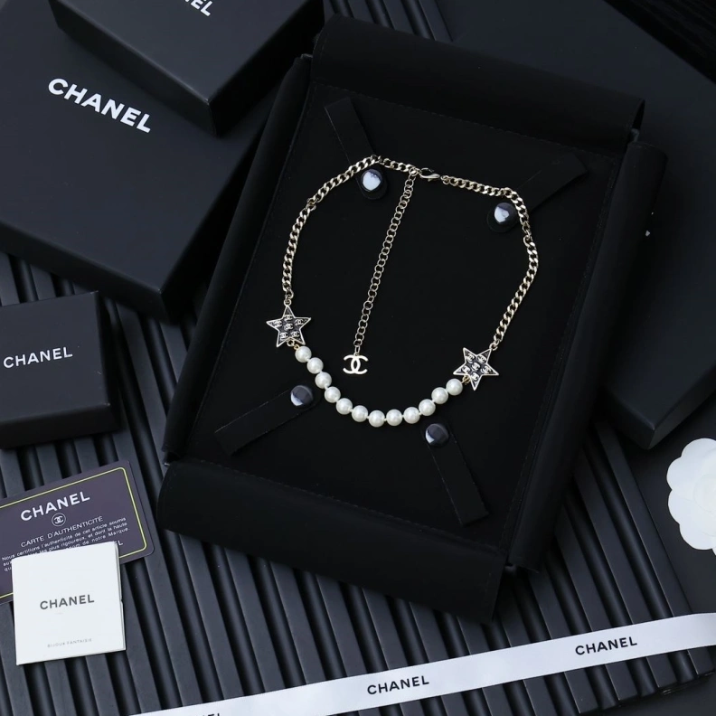 Comfortable Chxnxl Necklaces 285395