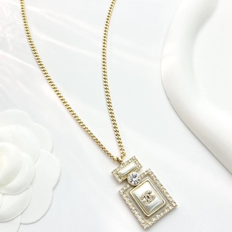 Modern Chxnxl Necklaces 285398
