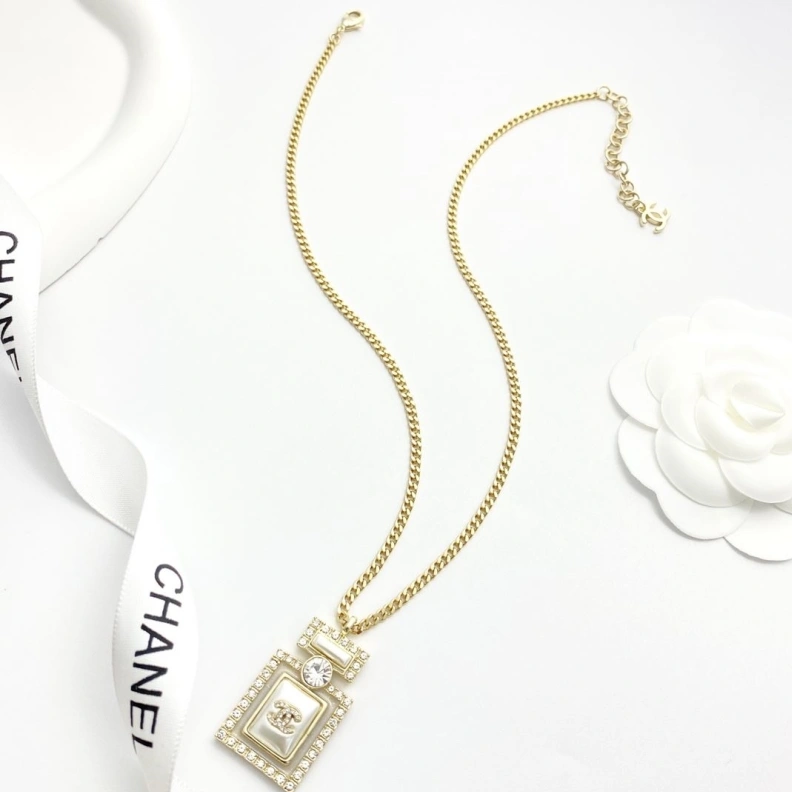 Modern Chxnxl Necklaces 285398