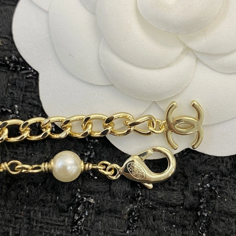 HighQuality Chxnxl Necklaces 285391