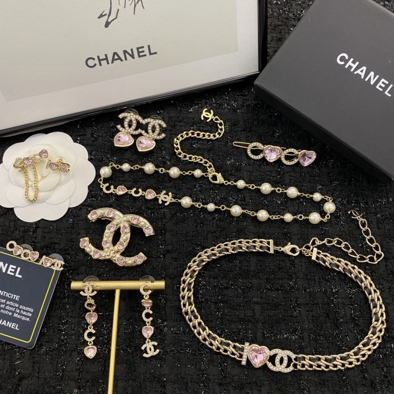 HighQuality Chxnxl Necklaces 285391