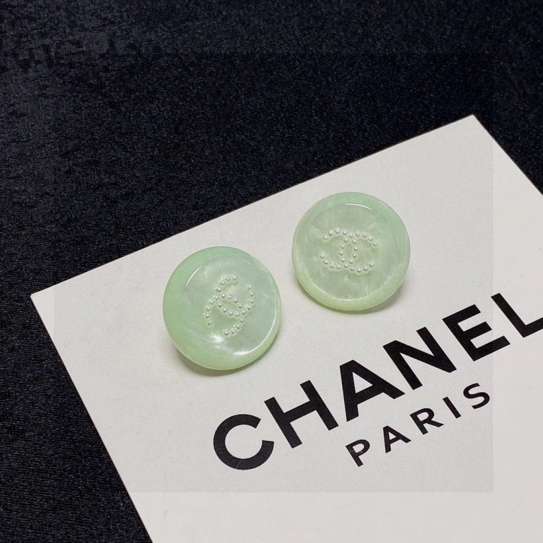 Vibrant Chxnxl Earrings 285888