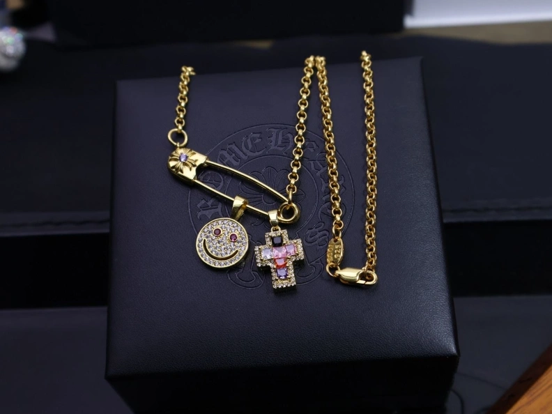 Chrxmx Hxxrts Necklaces EyeCatching 296871