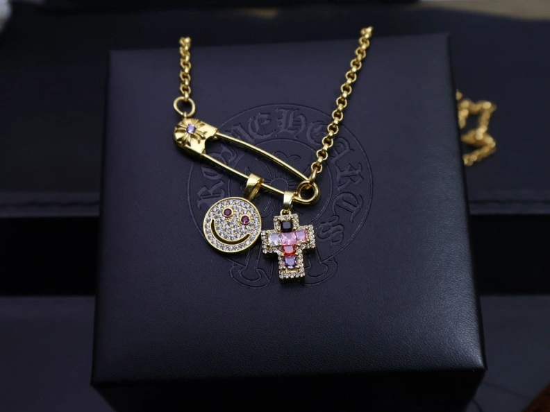 Chrxmx Hxxrts Necklaces EyeCatching 296871