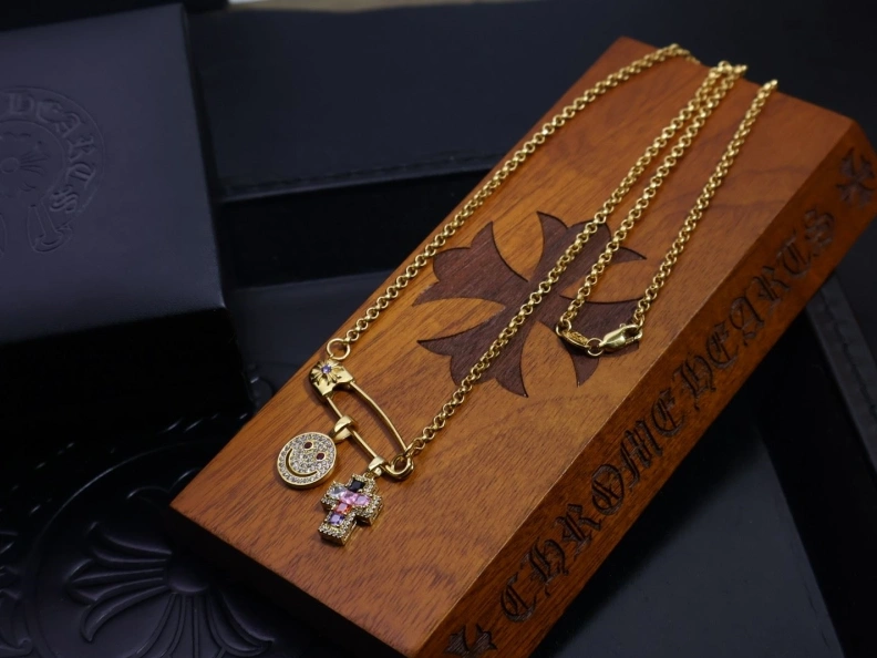 Chrxmx Hxxrts Necklaces EyeCatching 296871