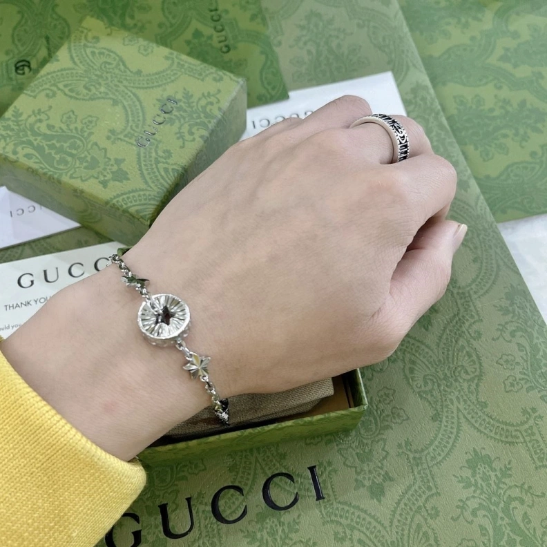 Reliable Gxccx Necklaces 302567