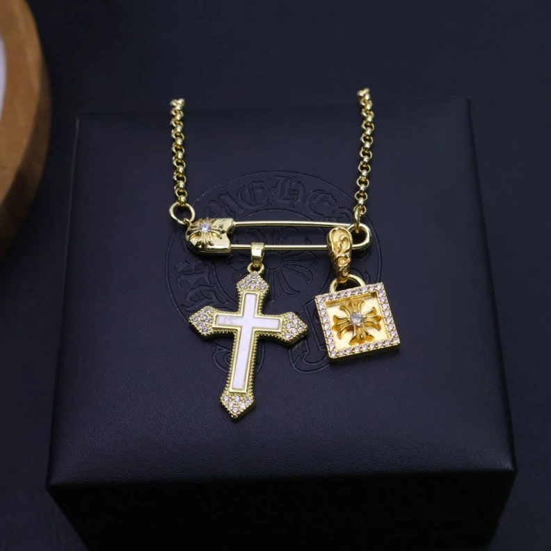 Cozy Chrxmx Hxxrts Necklaces 296857