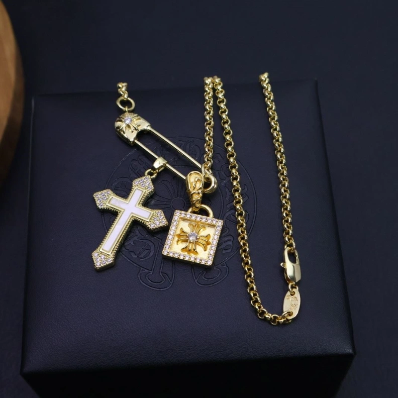 Cozy Chrxmx Hxxrts Necklaces 296857