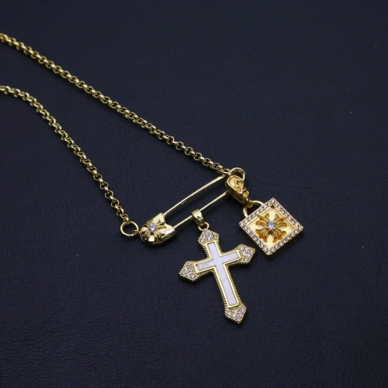 Cozy Chrxmx Hxxrts Necklaces 296857