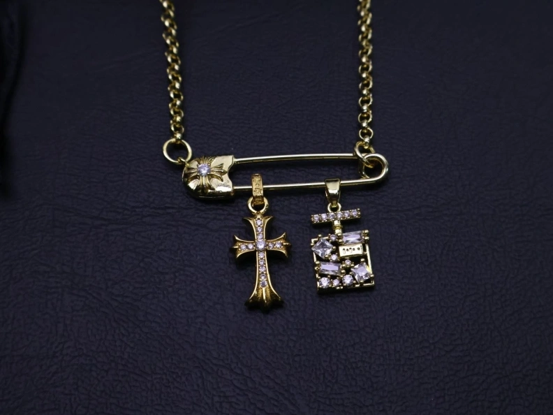 NewStyle Chrxmx Hxxrts Necklaces 296859