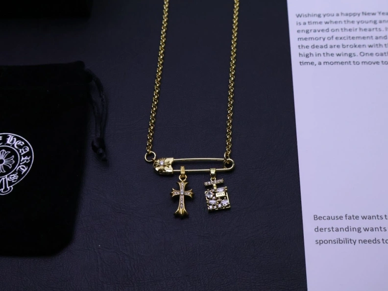 NewStyle Chrxmx Hxxrts Necklaces 296859
