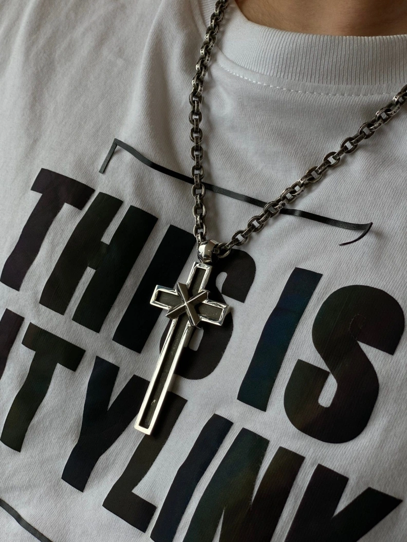 Compact Chrxmx Hxxrts Necklaces 296843