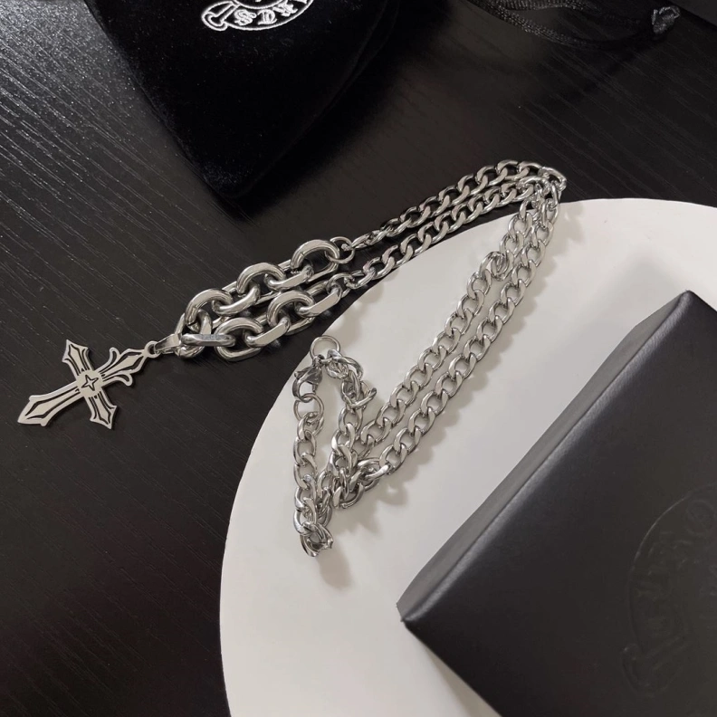 EyeCatching Chrxmx Hxxrts Necklaces 296840