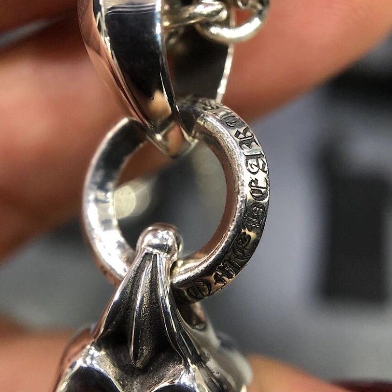 Resilient Chrxmx Hxxrts Necklaces 296837