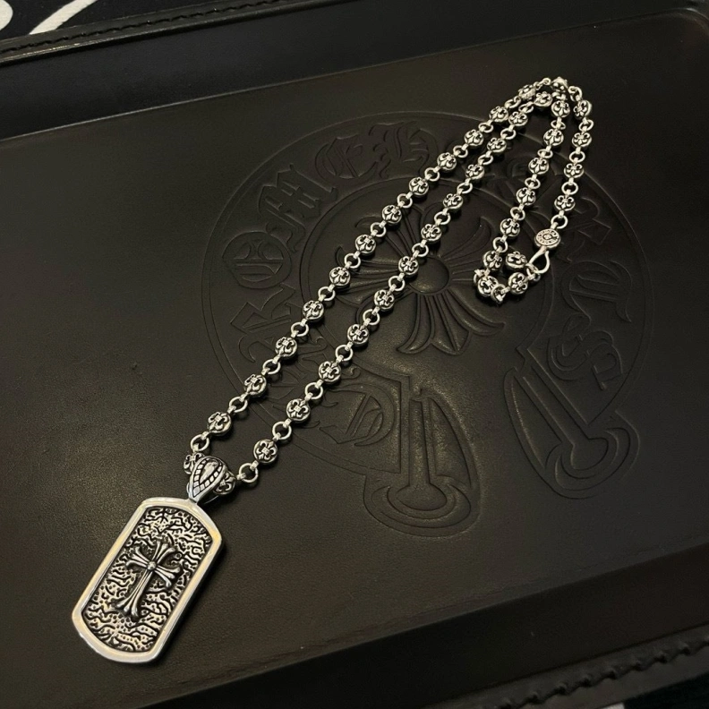 Stylish Chrxmx Hxxrts Necklaces 296831