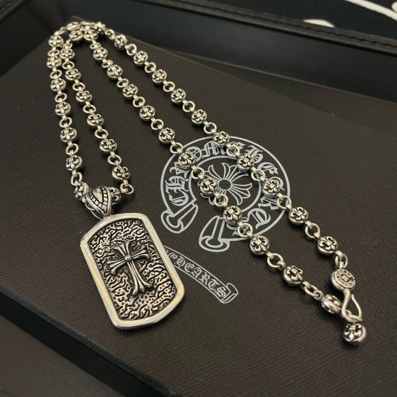 Stylish Chrxmx Hxxrts Necklaces 296831