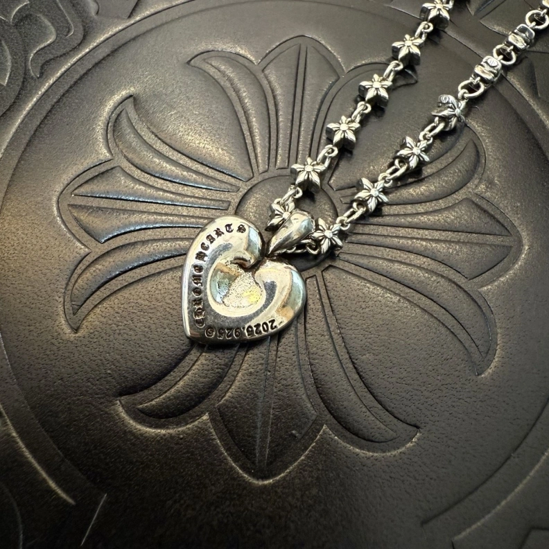 Efficient Chrxmx Hxxrts Necklaces 296820