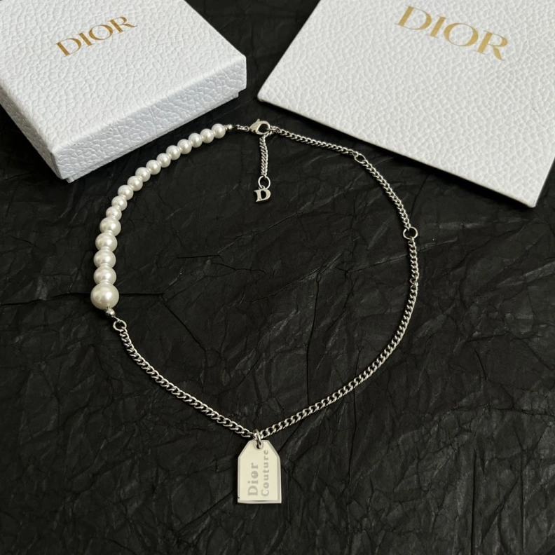WellDesigned Christian Dxxr Necklaces 294091
