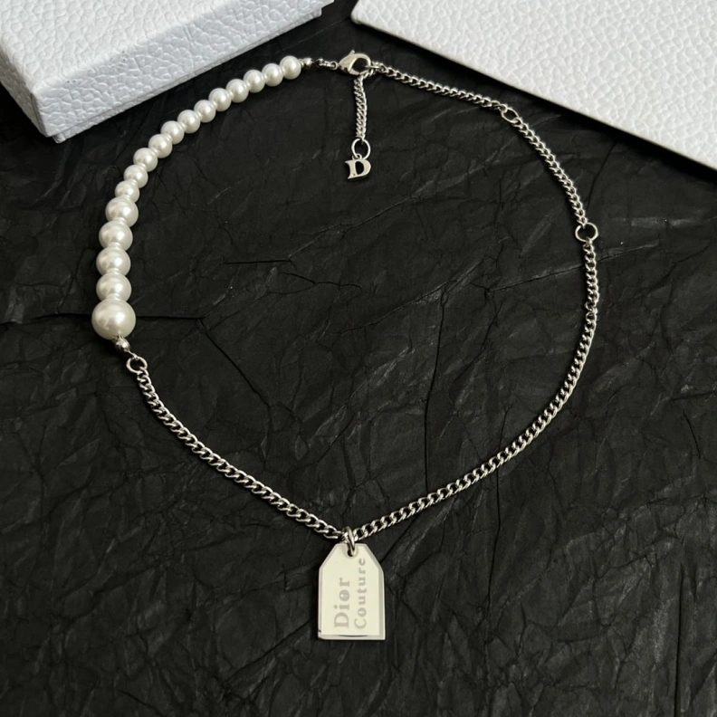 WellDesigned Christian Dxxr Necklaces 294091