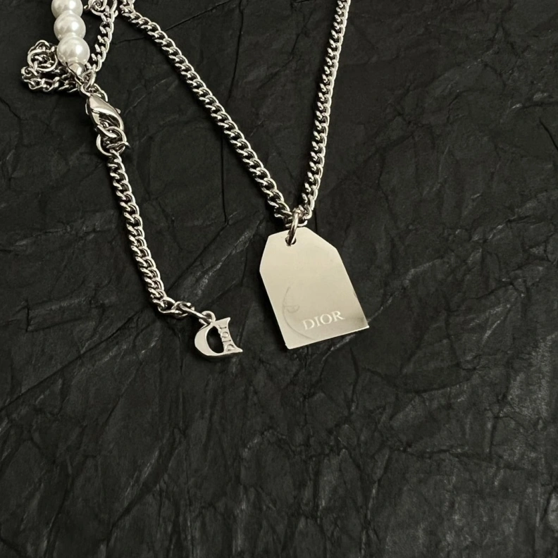 WellDesigned Christian Dxxr Necklaces 294091