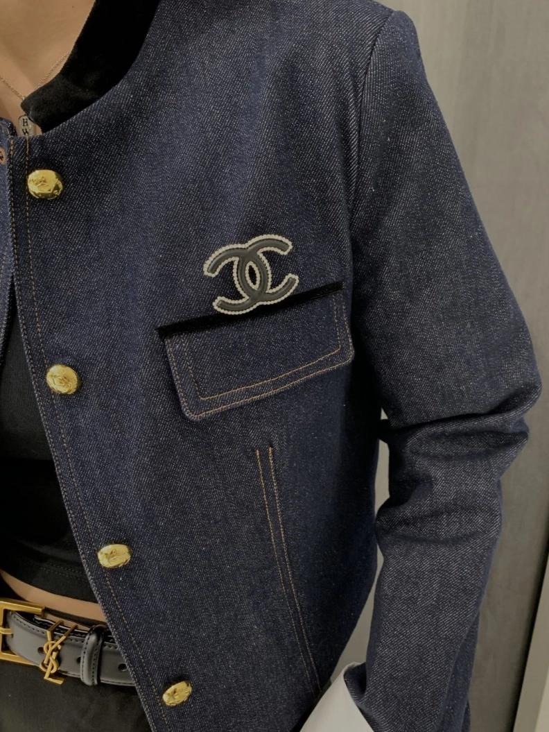 HighQuality Chxnxl Brooches 286365