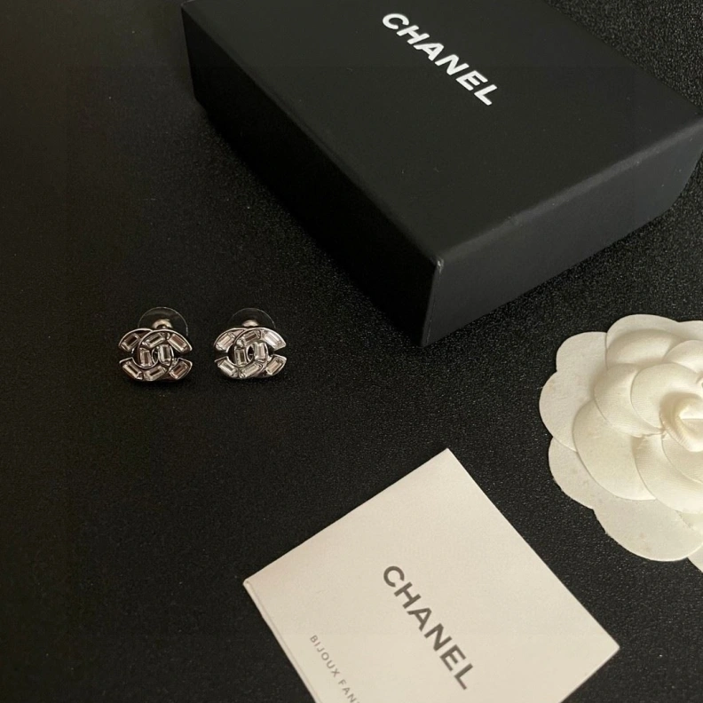 Functional Chxnxl Earrings 285868