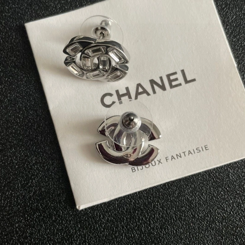 Functional Chxnxl Earrings 285868