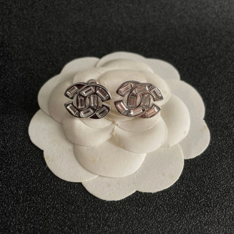Functional Chxnxl Earrings 285868