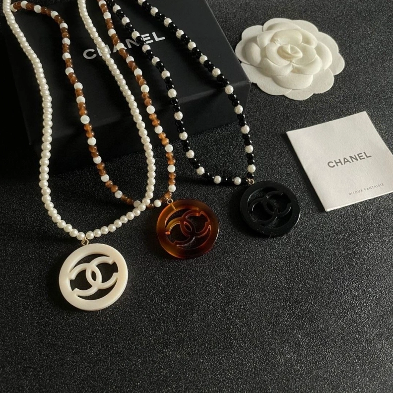 HighQuality Chxnxl Necklaces 285377