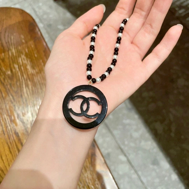HighQuality Chxnxl Necklaces 285377