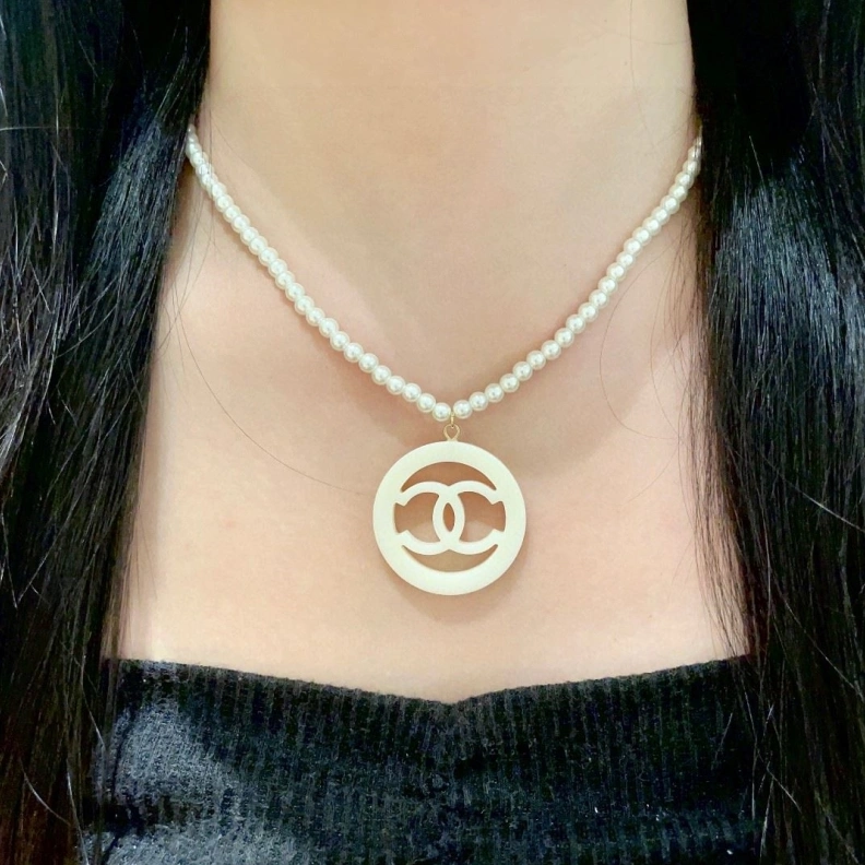 Modern Chxnxl Necklaces 285375