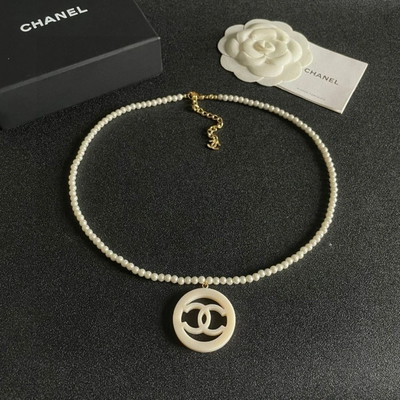 Modern Chxnxl Necklaces 285375
