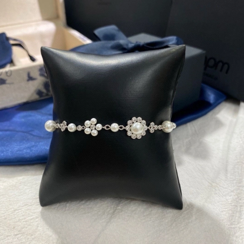 Flexible Axm Bracelets 281422